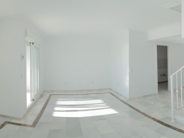 Lägenhet, Casares, R5141815