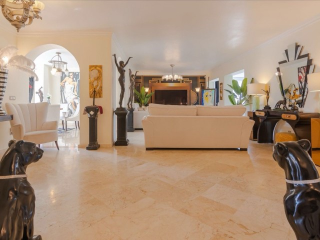 Penthouse in Guadalmina Alta