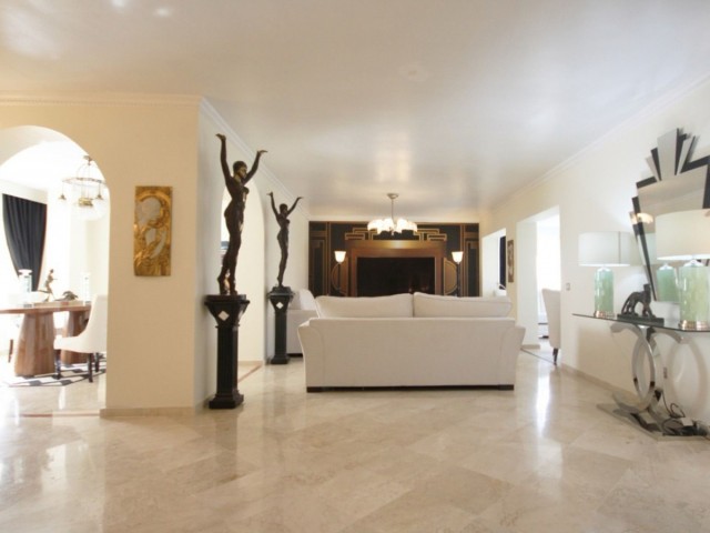 Penthouse in Guadalmina Alta