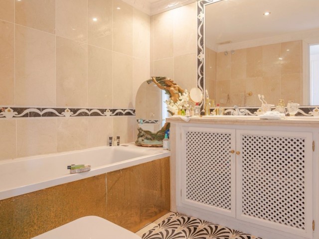 Penthouse in Guadalmina Alta