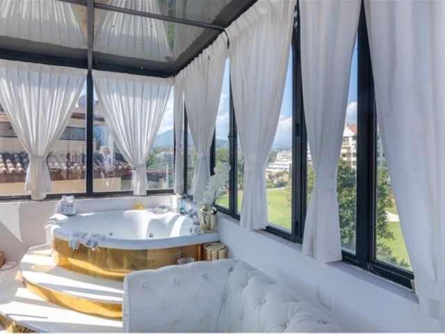 Penthouse in Guadalmina Alta