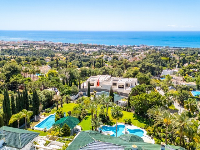 Villa avec 14 Chambres  à The Golden Mile