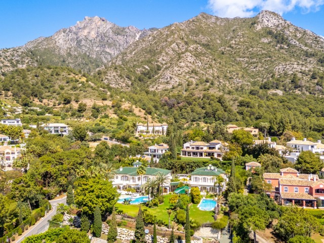 14 Bedrooms Villa in The Golden Mile