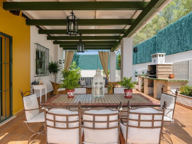 3 Bedrooms Apartment in New Golden Mile