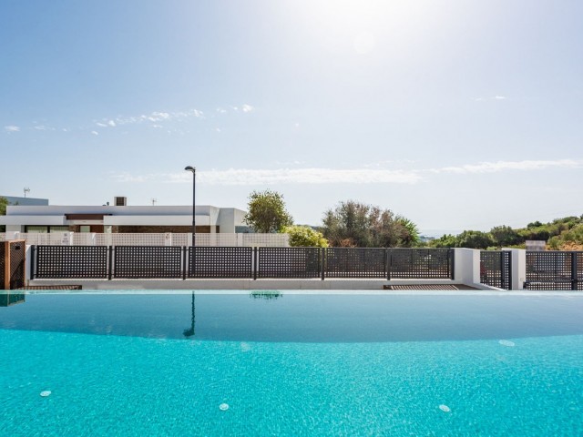 3 Sovrums Villa i Estepona