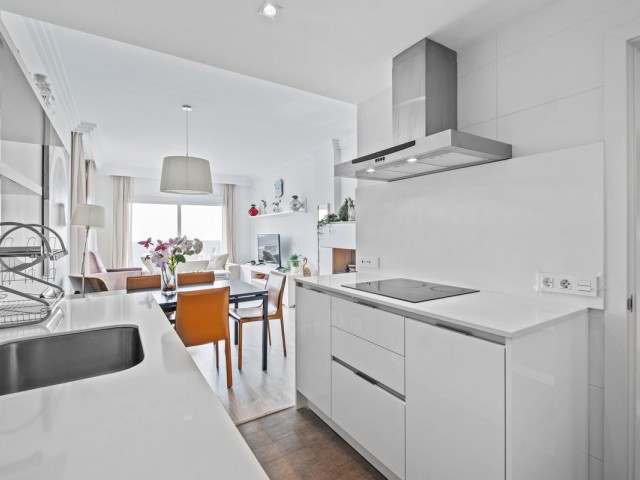 2 Bedrooms Apartment in Benahavís
