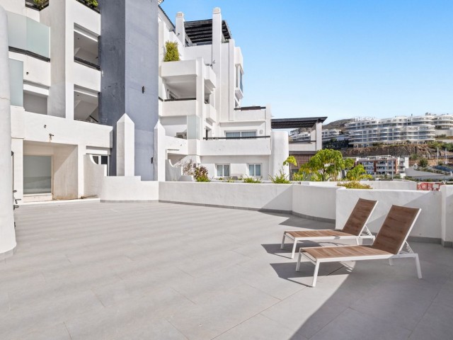 2 Bedrooms Apartment in Benahavís