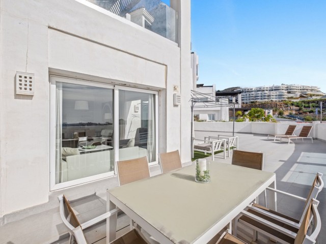 2 Bedrooms Apartment in Benahavís