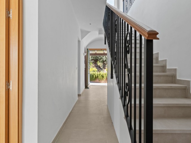 Villa avec 7 Chambres  à Mijas
