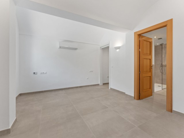 Villa avec 7 Chambres  à Mijas