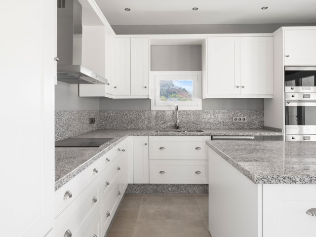 Villa avec 7 Chambres  à Mijas