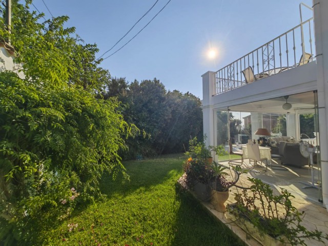 4 Sovrums Villa i Estepona