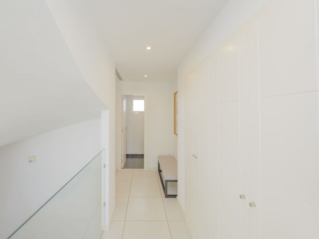 4 Bedrooms Villa in Benalmadena