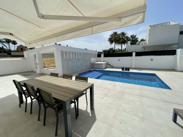 3 Schlafzimmer Villa in San Pedro de Alcántara