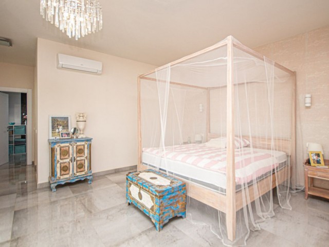 4 Bedrooms Villa in La Mairena