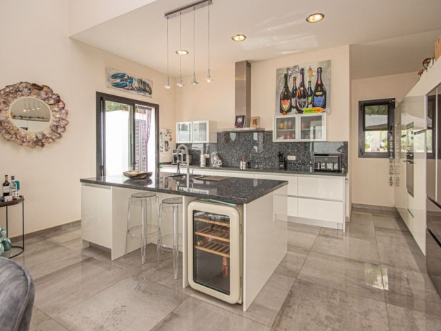 4 Bedrooms Villa in La Mairena