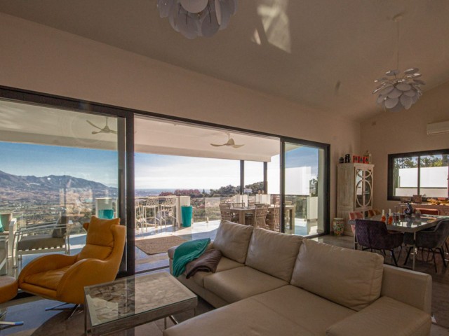 4 Bedrooms Villa in La Mairena