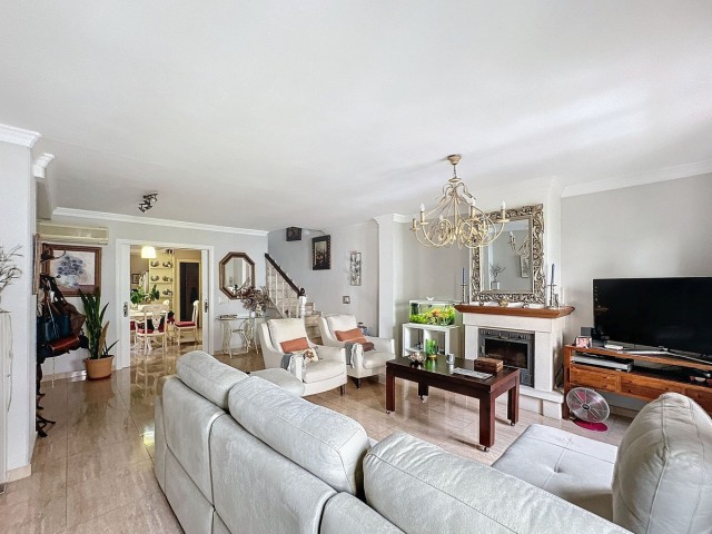 5 Soveroms Villa i Estepona