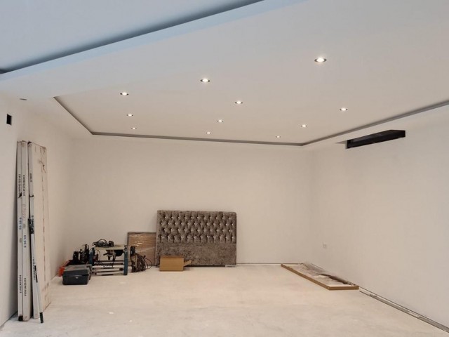 4 Soveroms Villa i Estepona