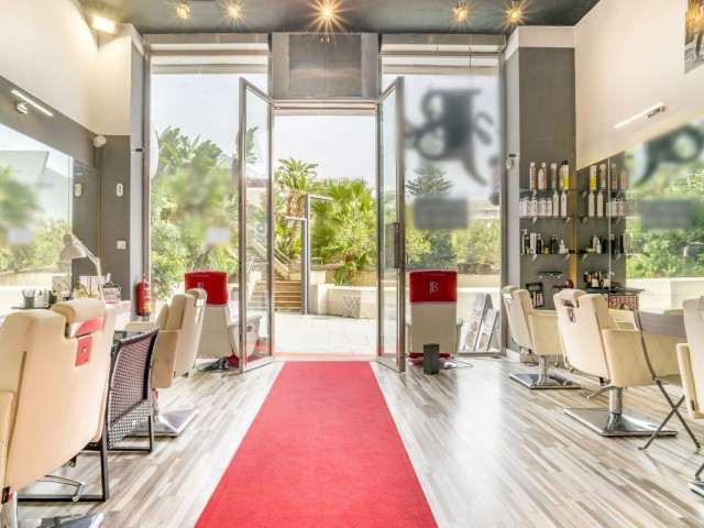Commercial in Puerto Banús