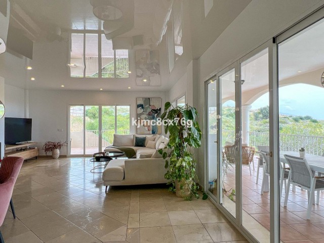 6 Makuuhuoneen Huvila Riviera del Sol