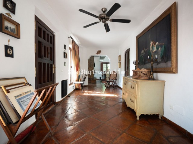 5 Bedrooms Villa in Nueva Andalucía