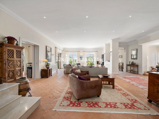 5 Bedrooms Villa in Sotogrande