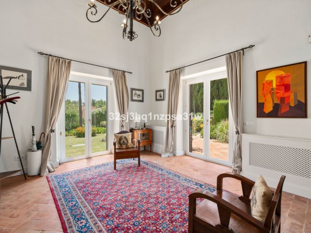5 Bedrooms Villa in Sotogrande
