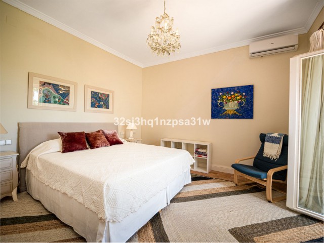 5 Bedrooms Villa in Sotogrande