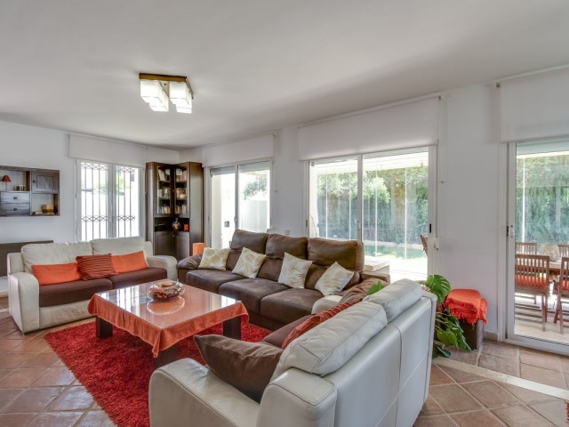 4 Soveroms Villa i La Duquesa