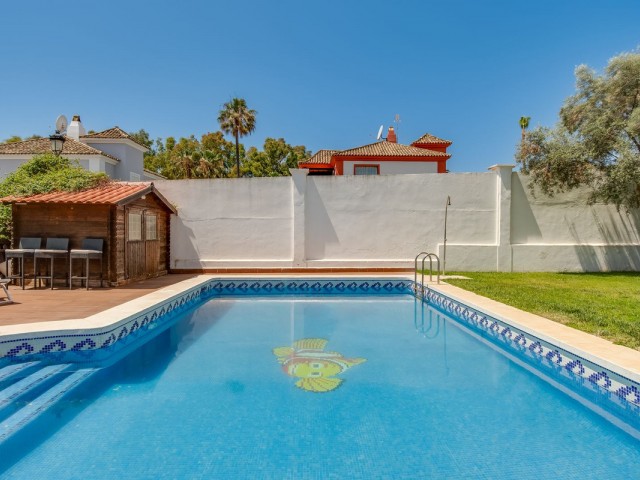 4 Soveroms Villa i La Duquesa