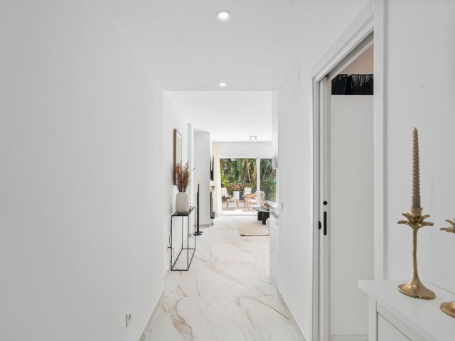 3 Soveroms Leilighet i Guadalmina Baja