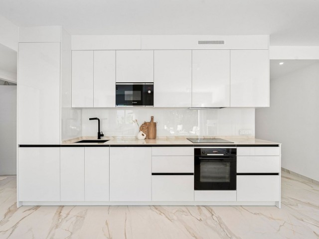 3 Soveroms Leilighet i Guadalmina Baja