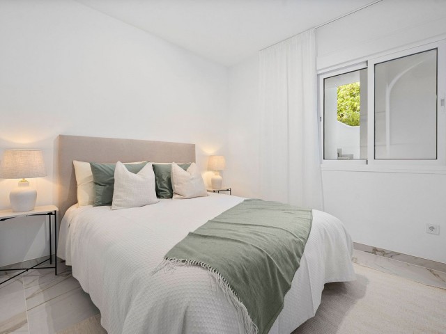 3 Soveroms Leilighet i Guadalmina Baja