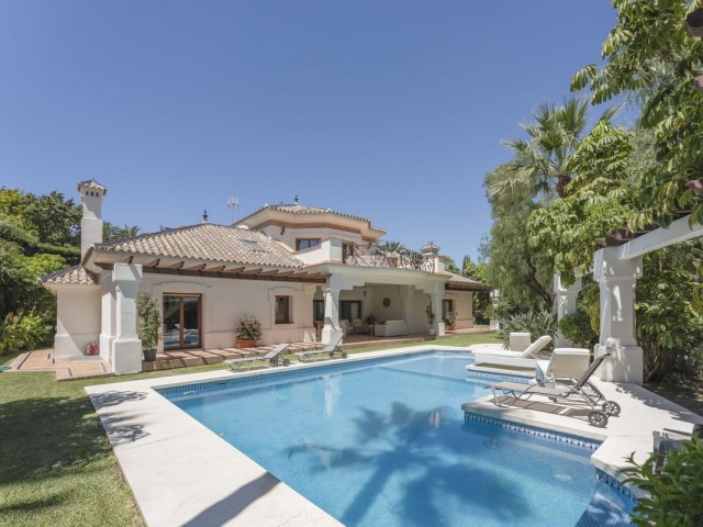 6 Sovrums Villa i Nueva Andalucía