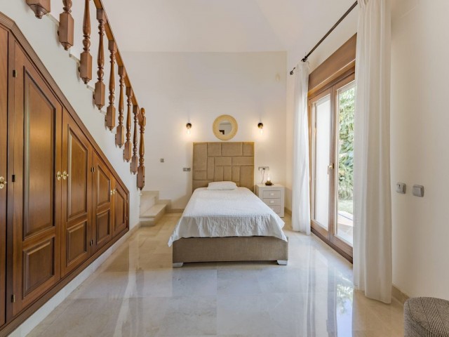 6 Sovrums Villa i Nueva Andalucía
