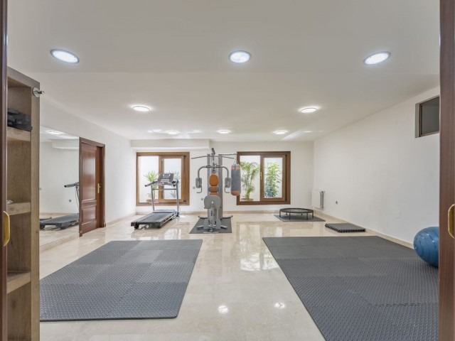 6 Sovrums Villa i Nueva Andalucía