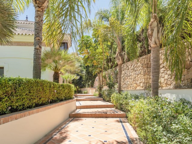 6 Sovrums Villa i Nueva Andalucía
