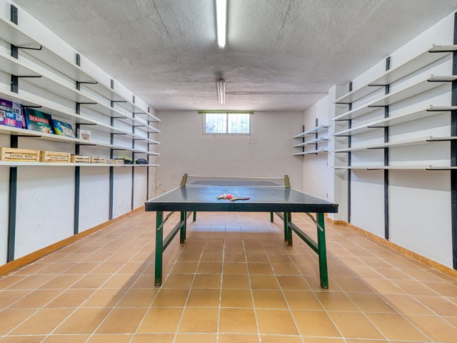 5 Soveroms Villa i Estepona