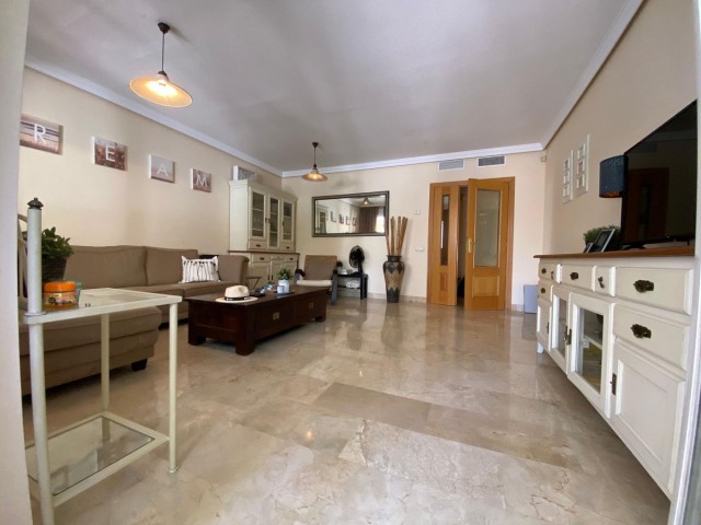 Apartment, Torrequebrada, R5141638