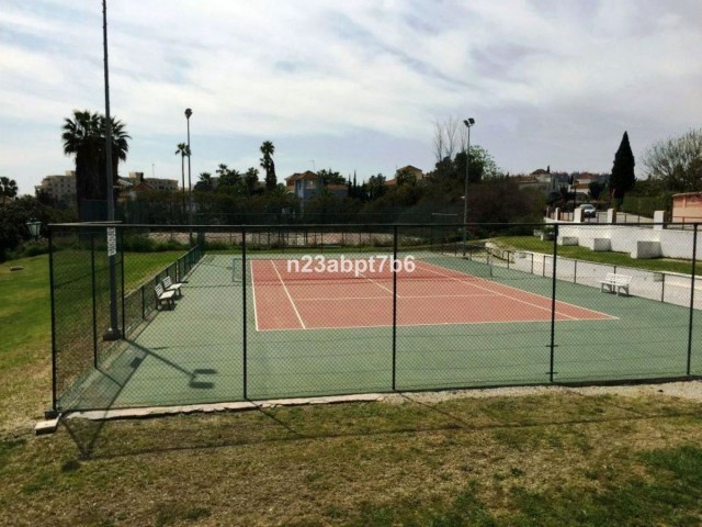 2 Makuuhuoneen Huoneisto Nueva Andalucía