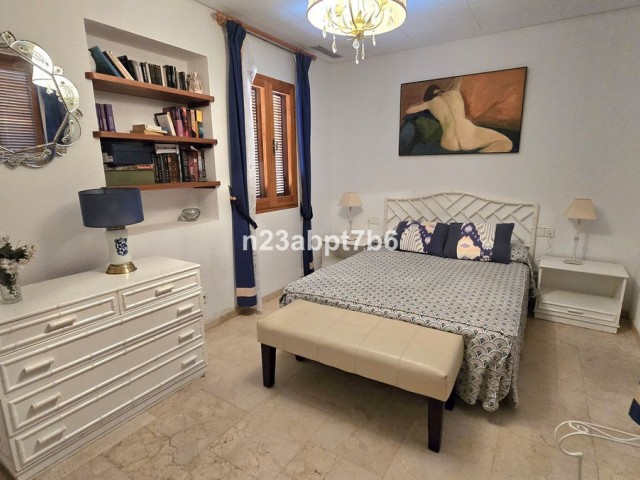 2 Bedrooms Apartment in Nueva Andalucía