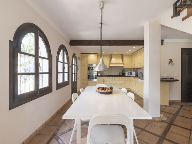 6 Sovrums Villa i Fuengirola