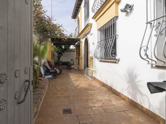 6 Sovrums Villa i Fuengirola