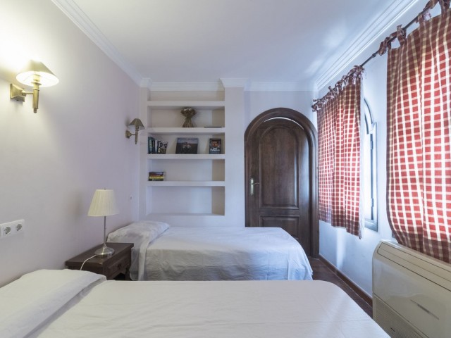 6 Sovrums Villa i Fuengirola