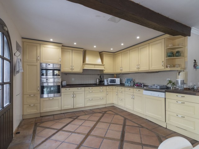 Villa avec 6 Chambres  à Fuengirola