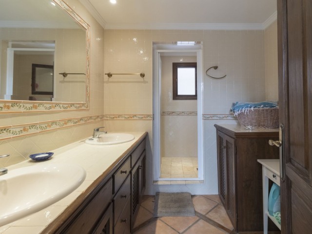 Villa avec 6 Chambres  à Fuengirola