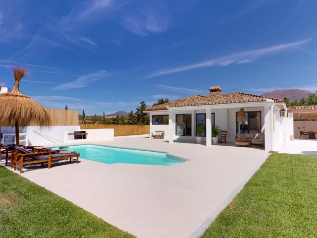 3 Soveroms Villa i Estepona