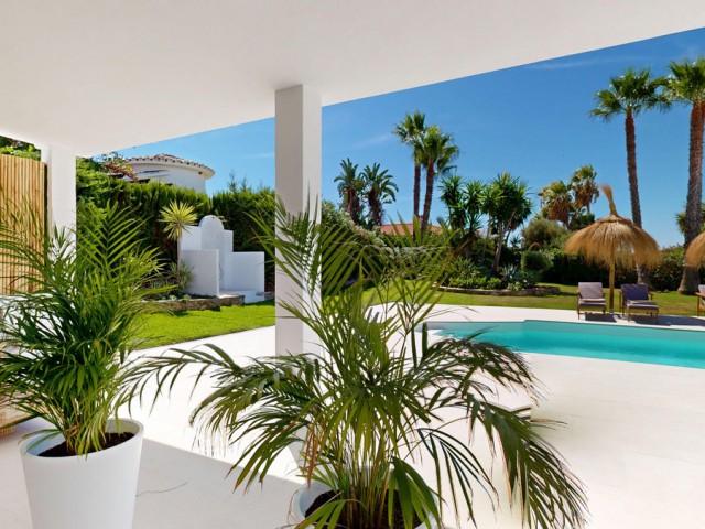 3 Soveroms Villa i Estepona