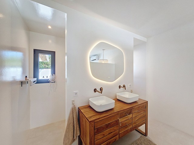3 Soveroms Villa i Estepona